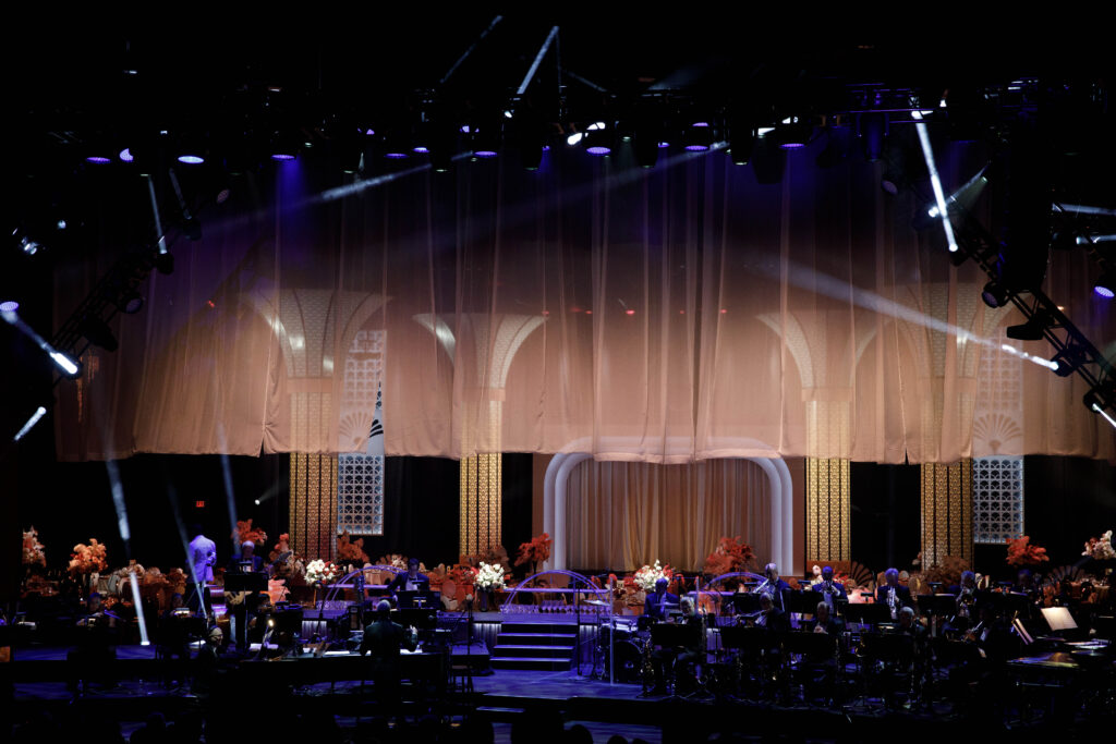 stage lighting and design at the Segerstrom Candlelight Concert