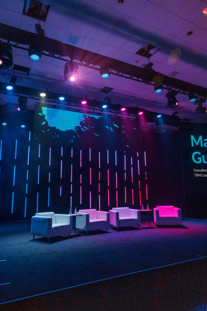 stage lighting and design for guest speakers